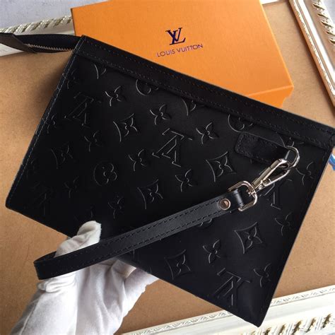 louis vuitton portemonnaie weiß|louis vuitton pouch wristlet.